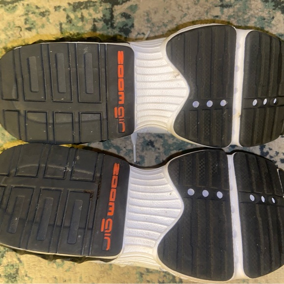 Nike Zoom Air Fire “Team Orange” White/ Silver Sneakers- Women's Size 9 - Picture 6 of 7